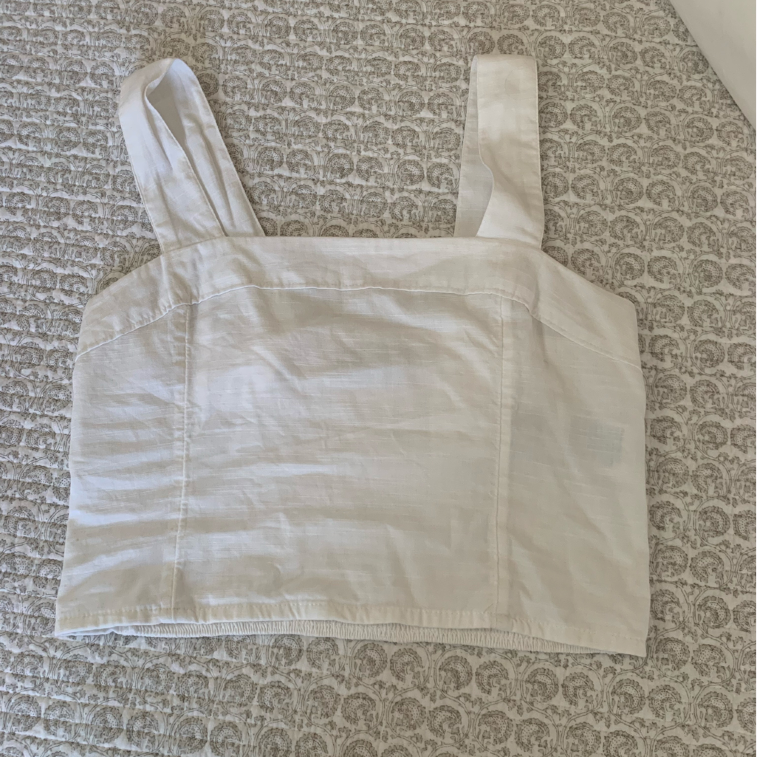 Abercrombie & Fitch White Cropped Tank Top